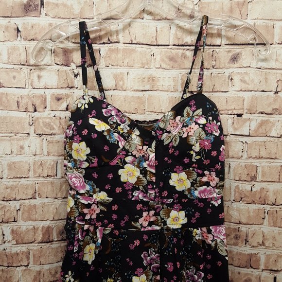 She's Cool Summer Dress Size Small - Picture 3 of 12